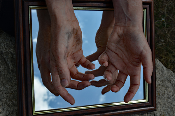 Cally Trench, Artists' Hands Photograph 108