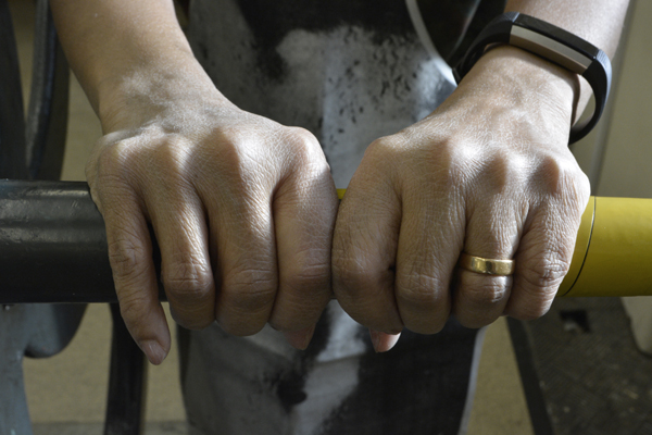 Tineke Bruijnzeels: 'Circle' and Cally Trench: 'Artists' Hands' I Tineke Bruijnzeels: 'Circle' and Cally Trench: 'Artists' Hands' I